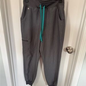 Figs women’s High Waisted Zamora Jogger Scrub Pants Graphite size Small